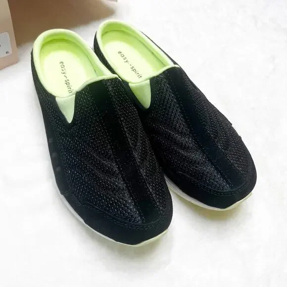 NEW EASY SPIRIT Traveltime Clogs Black size 7 Walking Shoes Mules - Picture 1 of 8